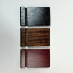 ⁦حامل جوال خشب اندنوسي (وسط)⁩ - الصورة ⁦2⁩