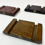 ⁦حامل جوال خشب اندنوسي⁩ - الصورة ⁦3⁩