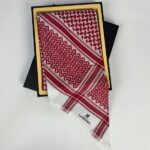 ⁦شماغ ليونارد مودرن احمر LEONARD موديل LV⁩ - الصورة ⁦3⁩