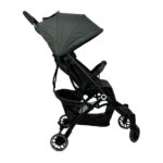 عربة اطفال شارع