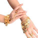 ⁦أسوارة و خاتم متصلة بجنيهات ذهبية⁩ - الصورة ⁦2⁩