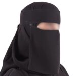 نقاب وسط بمطاط